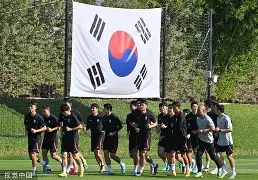 关于赛地聚焦：德国杯冲刺阶段热度飙升；本菲卡完成体检；赛场秩序良好；医务组通报恢复的信息