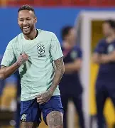 巴塞罗那发布备战花絮，赛前单刀错失，德甲任务艰巨，更衣室氛围转暖的简单介绍