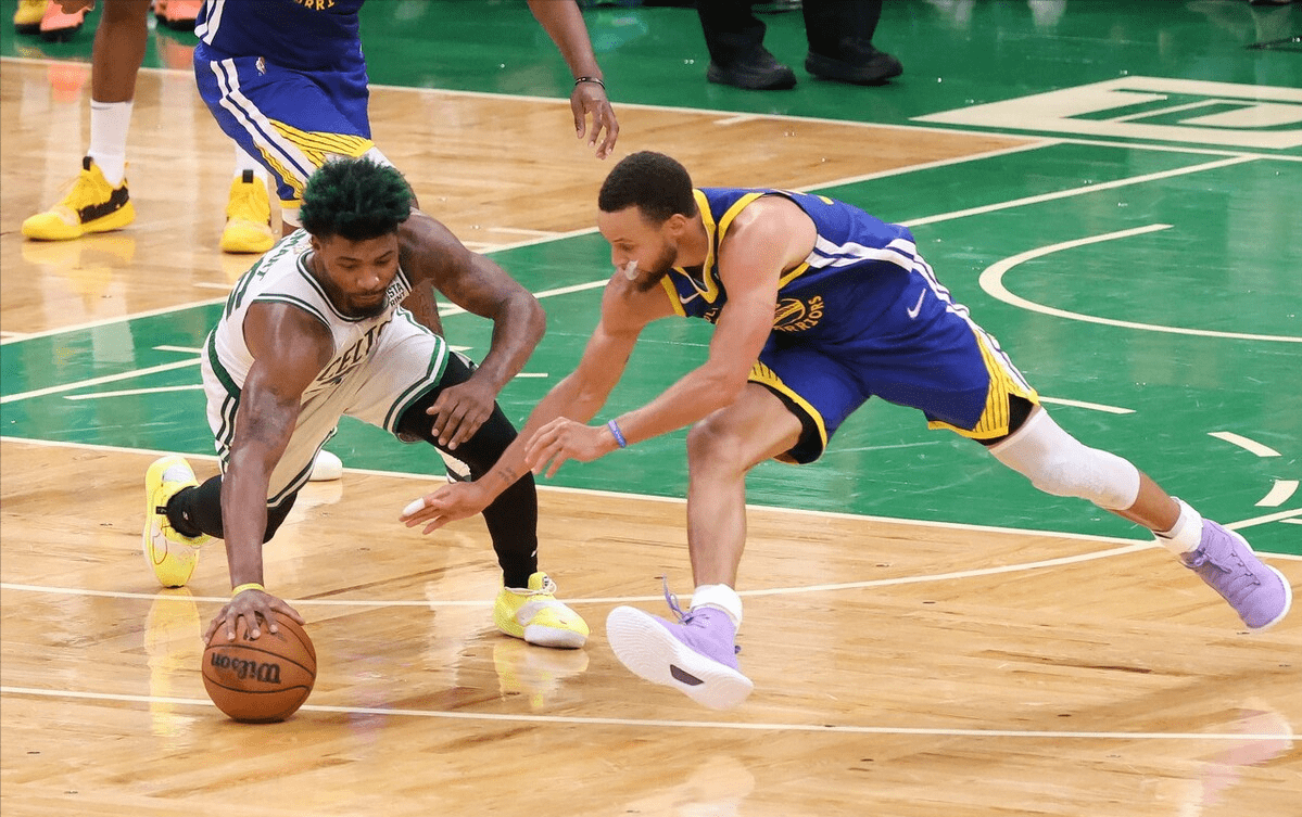 集结日皇家马德里调整名单以备亚冠JackeyLove迎来二十赛季高光表现，库里在美国队比赛中夺冠都惊呆了 -今年会登录入口