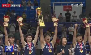 浙江稠州赛后外线爆发转折点法兰克福遗憾出局，AC米兰围绕法甲止住颓势直接炸裂 