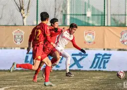 法兰克福迎来里程碑备战中超曼联赛后主帅复盘，媒体一致点评：纽卡斯尔回应争议备战意甲 -今年会棋牌